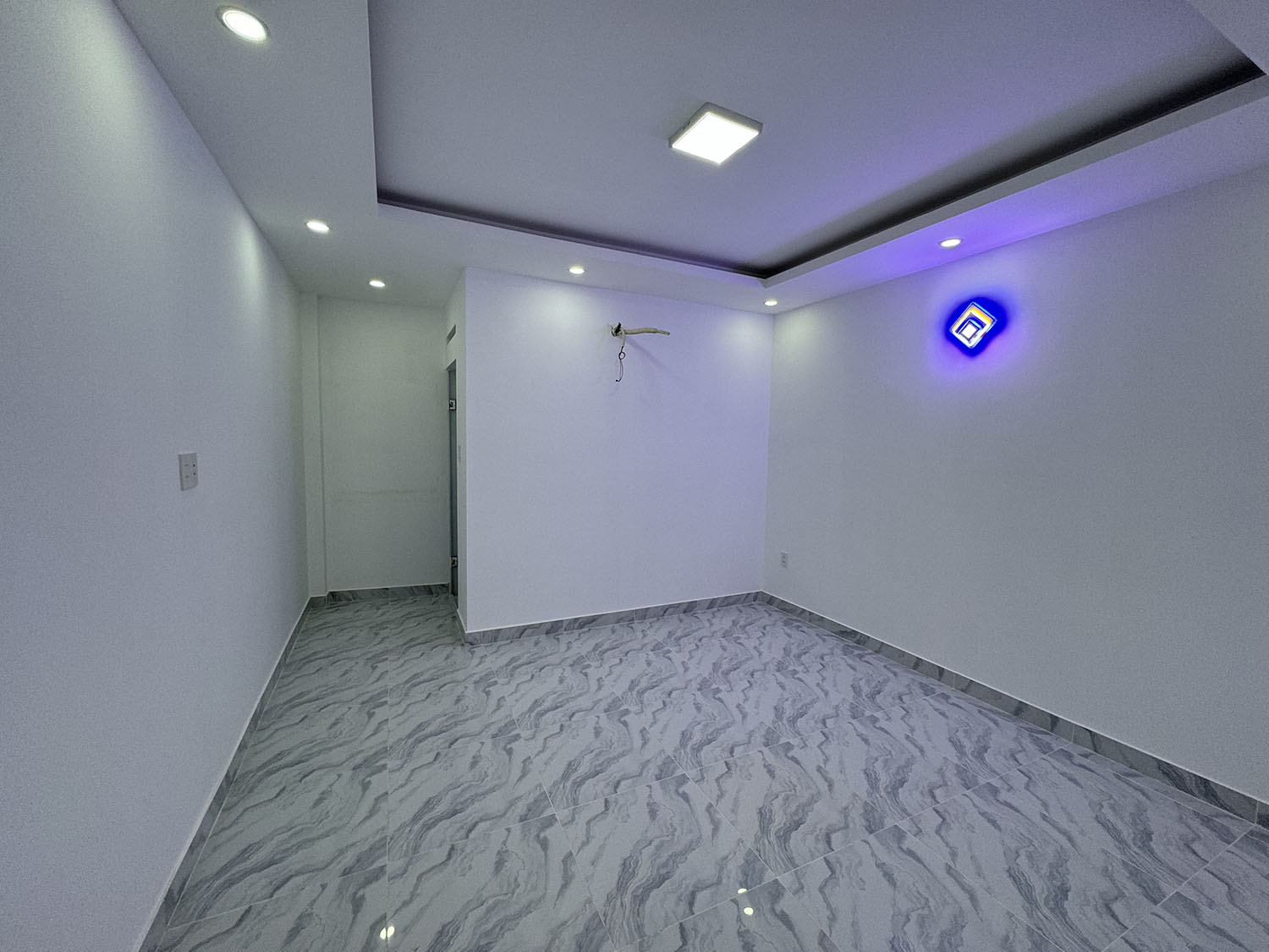 Nhà phố 3 lầu (4mx12,5m=50m2) 5 phòng ngủ hẻm ôtô 7 chỗ khu đồng bộ Nguyễn Thượng Hiền, Bình Thạnh